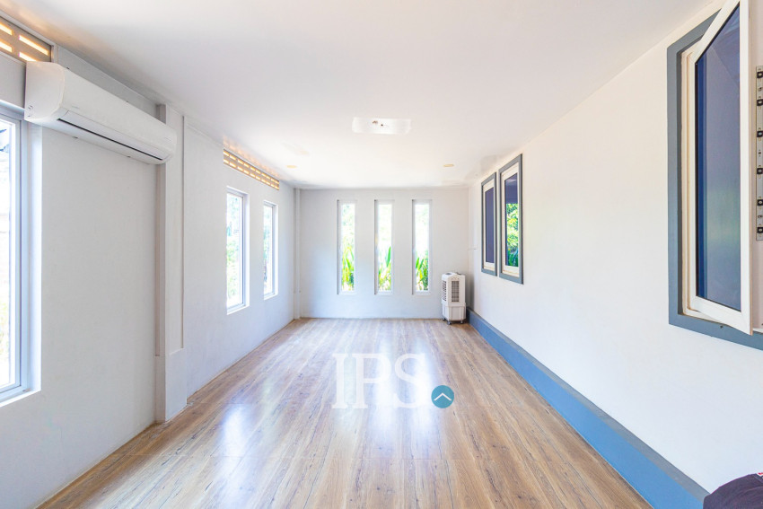 4 Bedroom House For Rent - Sangkat Siem Reap, Siem Reap