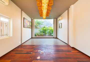 131 Sqm Office For Rent - Svay Dangkum, Siem Reap thumbnail