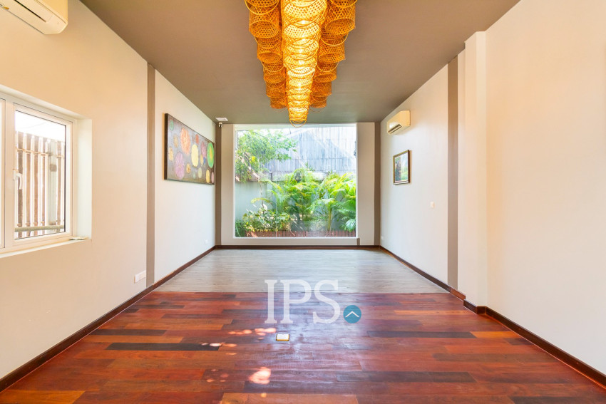 131 Sqm Office For Rent - Svay Dangkum, Siem Reap