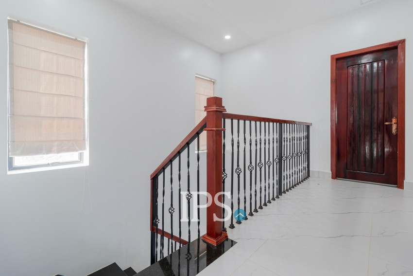 4 Bedroom House For Sale - Svay Dangkum, Siem Reap