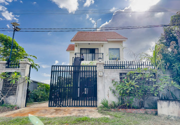 4 Bedroom House For Sale - Svay Dangkum, Siem Reap thumbnail