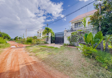 4 Bedroom House For Sale - Svay Dangkum, Siem Reap thumbnail