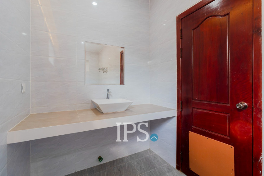 4 Bedroom House For Sale - Svay Dangkum, Siem Reap