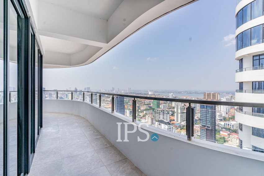 2 Bedroom Condo For Rent - Le Conde, BKK1, Phnom Penh