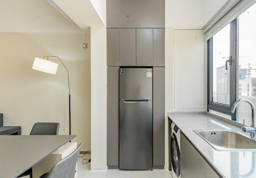 2 Bedroom Condo For Rent - Le Conde, BKK1, Phnom Penh thumbnail