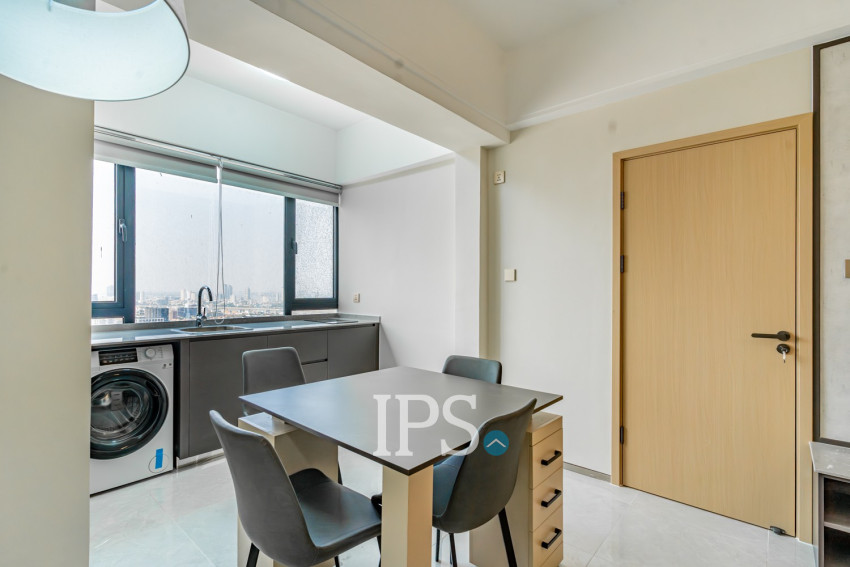2 Bedroom Condo For Rent - Le Conde, BKK1, Phnom Penh