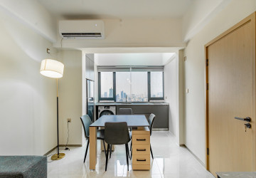 2 Bedroom Condo For Rent - Le Conde, BKK1, Phnom Penh thumbnail