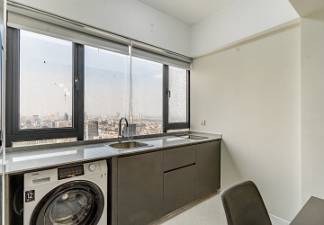 2 Bedroom Condo For Rent - Le Conde, BKK1, Phnom Penh thumbnail