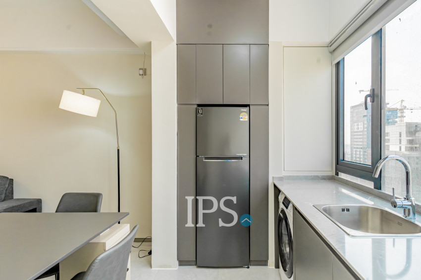 2 Bedroom Condo For Rent - Le Conde, BKK1, Phnom Penh
