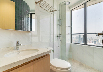 2 Bedroom Condo For Rent - Le Conde, BKK1, Phnom Penh thumbnail