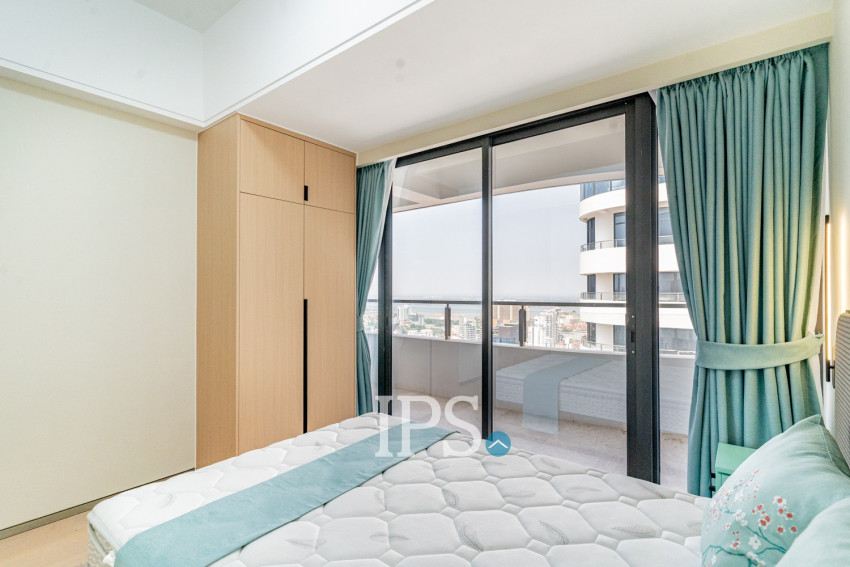 2 Bedroom Condo For Rent - Le Conde, BKK1, Phnom Penh