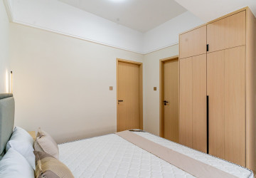 2 Bedroom Condo For Rent - Le Conde, BKK1, Phnom Penh thumbnail