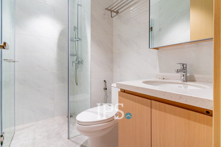 2 Bedroom Condo For Rent - Le Conde, BKK1, Phnom Penh