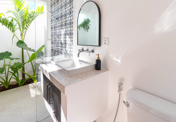 4 Bedroom Villa For Rent - Svay Dangkum, Siem Reap thumbnail