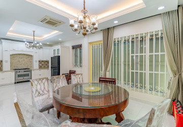 5 Bedroom Villa For Rent - Elite Town, TonleBassac, Phnom Penh thumbnail
