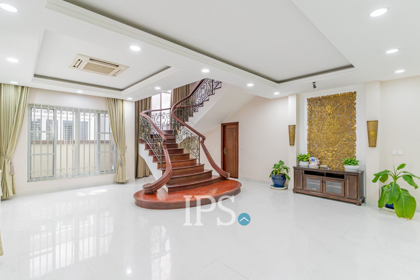 5 Bedroom Villa For Rent - Elite Town, TonleBassac, Phnom Penh