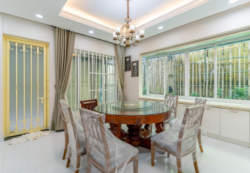 5 Bedroom Villa For Rent - Elite Town, TonleBassac, Phnom Penh thumbnail