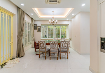 5 Bedroom Villa For Rent - Elite Town, TonleBassac, Phnom Penh thumbnail