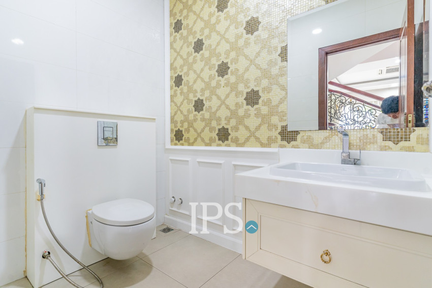 5 Bedroom Villa For Rent - Elite Town, TonleBassac, Phnom Penh