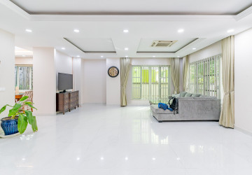 5 Bedroom Villa For Rent - Elite Town, TonleBassac, Phnom Penh thumbnail