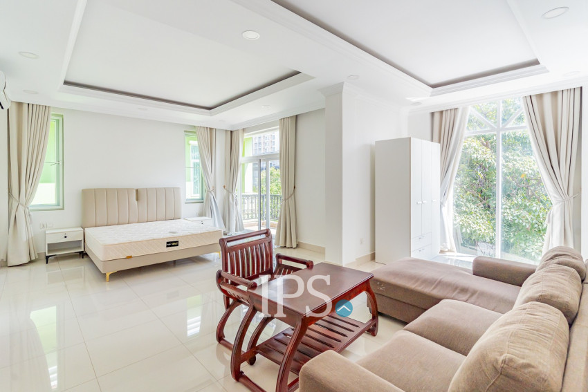 5 Bedroom Villa For Rent - Elite Town, TonleBassac, Phnom Penh
