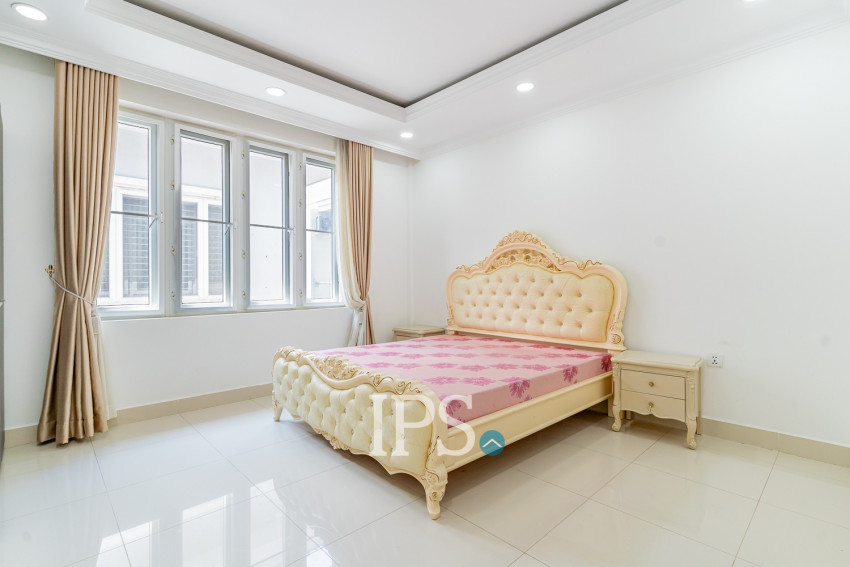 5 Bedroom Villa For Rent - Elite Town, TonleBassac, Phnom Penh