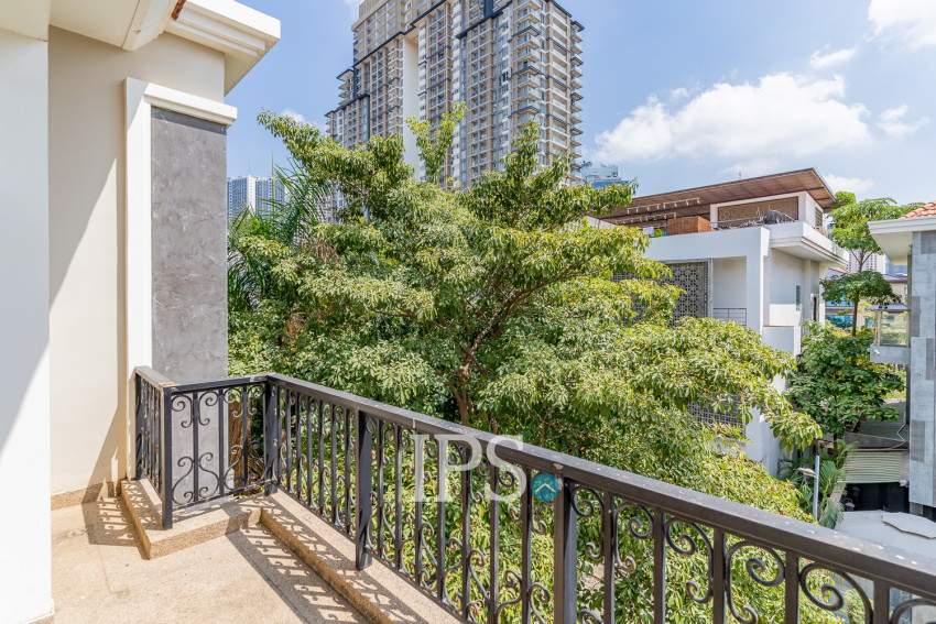 5 Bedroom Villa For Rent - Elite Town, TonleBassac, Phnom Penh