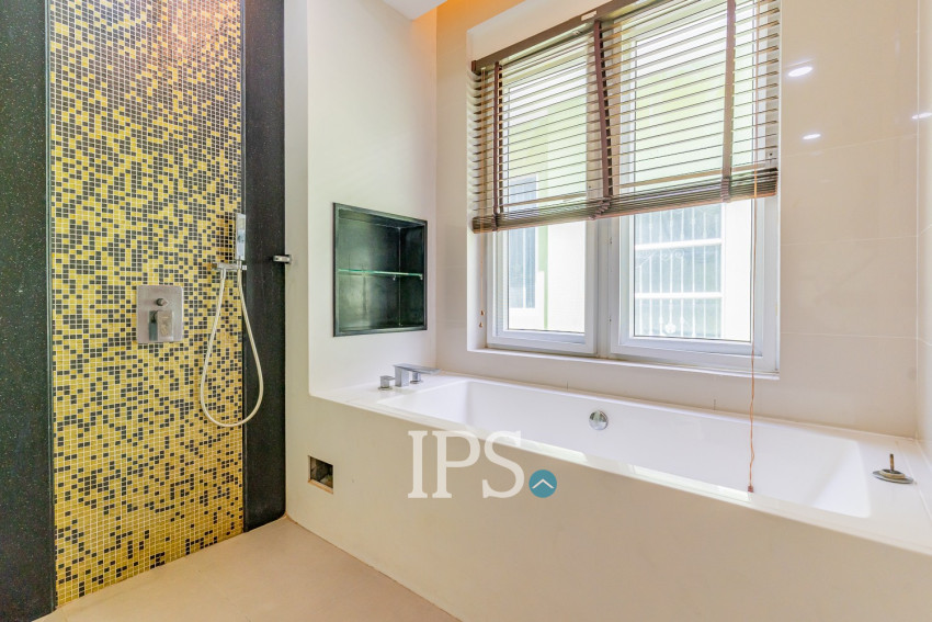 5 Bedroom Villa For Rent - Elite Town, TonleBassac, Phnom Penh