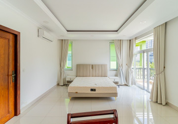 5 Bedroom Villa For Rent - Elite Town, TonleBassac, Phnom Penh thumbnail