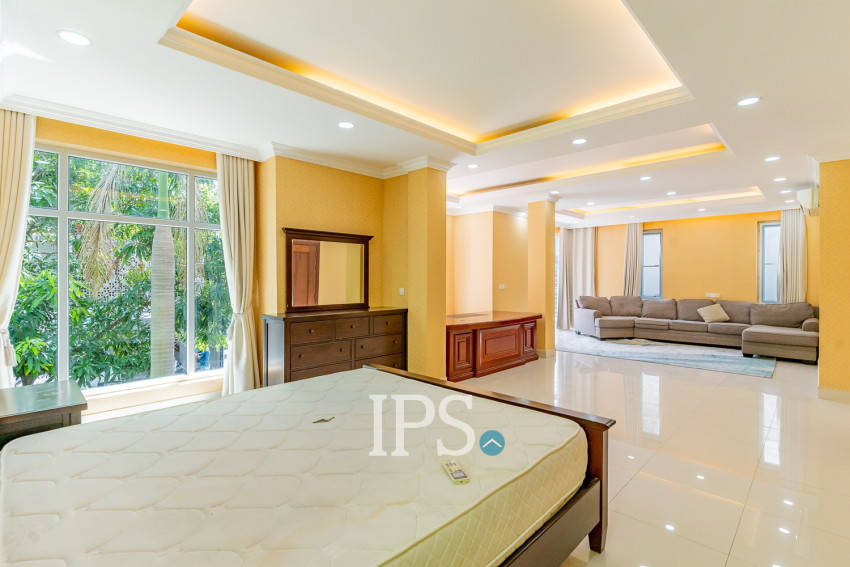 5 Bedroom Villa For Rent - Elite Town, TonleBassac, Phnom Penh