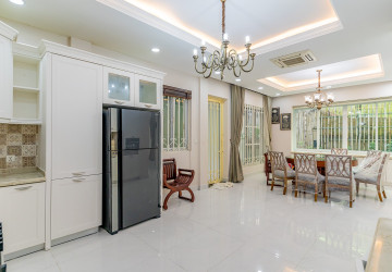 5 Bedroom Villa For Rent - Elite Town, TonleBassac, Phnom Penh thumbnail