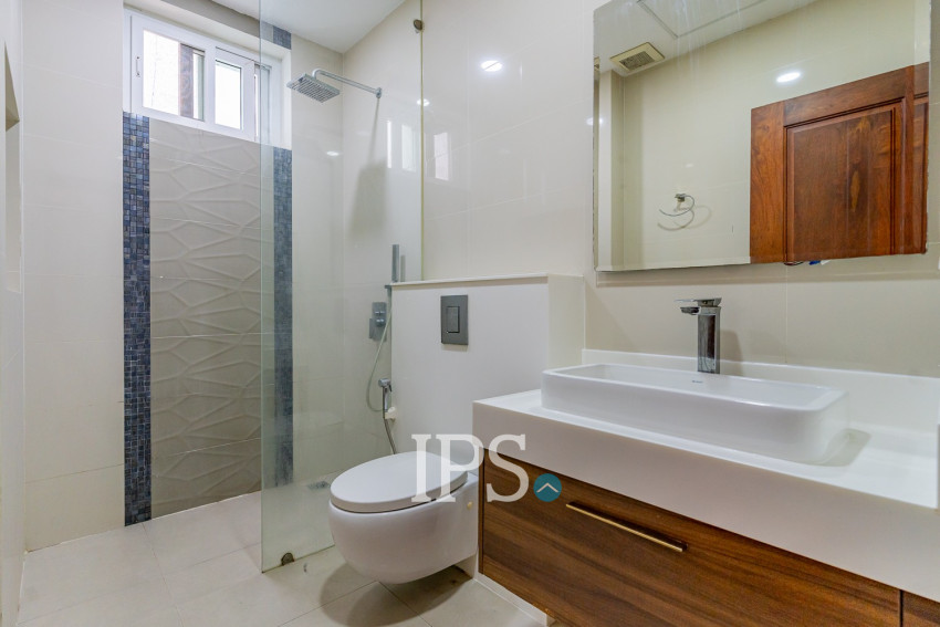 5 Bedroom Villa For Rent - Elite Town, TonleBassac, Phnom Penh