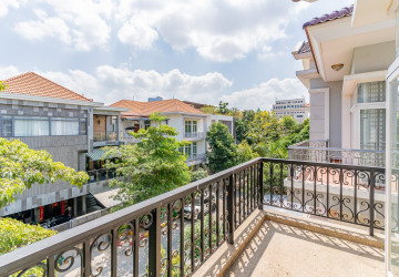 5 Bedroom Villa For Rent - Elite Town, TonleBassac, Phnom Penh thumbnail