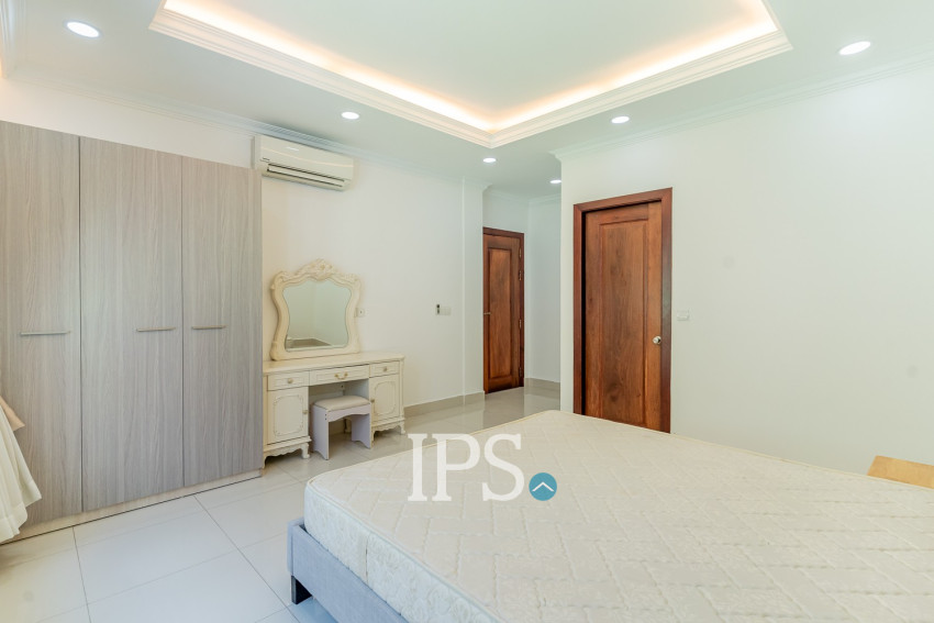 5 Bedroom Villa For Rent - Elite Town, TonleBassac, Phnom Penh