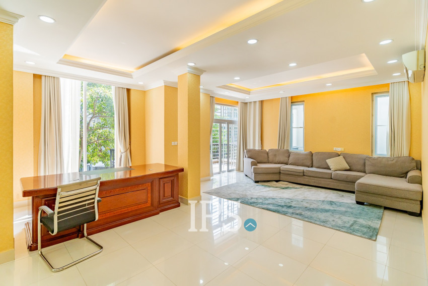 5 Bedroom Villa For Rent - Elite Town, TonleBassac, Phnom Penh