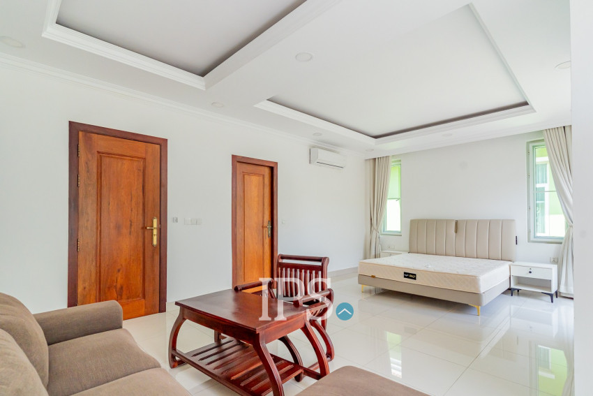 5 Bedroom Villa For Rent - Elite Town, TonleBassac, Phnom Penh