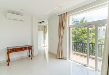 5 Bedroom Villa For Rent - Elite Town, TonleBassac, Phnom Penh thumbnail