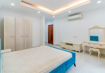 5 Bedroom Villa For Rent - Elite Town, TonleBassac, Phnom Penh thumbnail