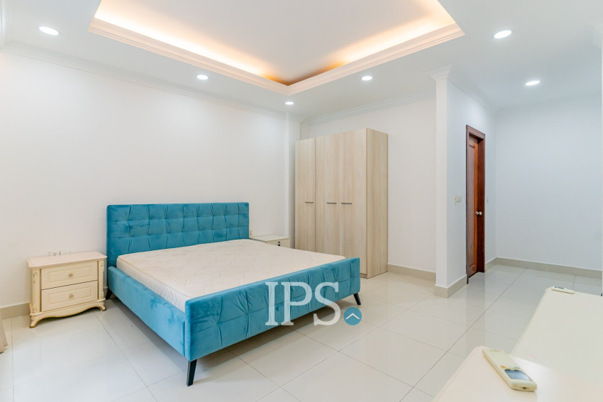5 Bedroom Villa For Rent - Elite Town, TonleBassac, Phnom Penh
