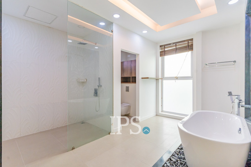 5 Bedroom Villa For Rent - Elite Town, TonleBassac, Phnom Penh