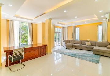 5 Bedroom Villa For Rent - Elite Town, TonleBassac, Phnom Penh thumbnail