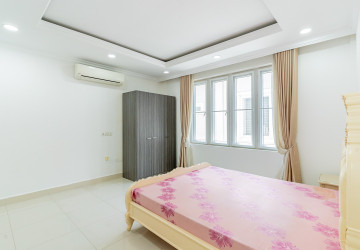 5 Bedroom Villa For Rent - Elite Town, TonleBassac, Phnom Penh thumbnail