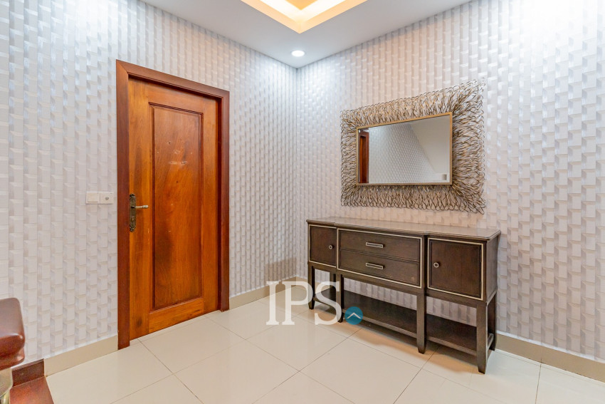 5 Bedroom Villa For Rent - Elite Town, TonleBassac, Phnom Penh