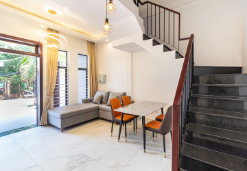 4 Bedroom Flat For Rent - Sala Kamreuk, Siem Reap thumbnail