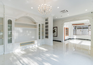 3 Bedroom Villa For Rent - Bassac Garden, Tonle Bassac, Phnom Penh thumbnail