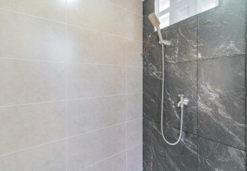 3 Bedroom Villa For Rent - Bassac Garden, Tonle Bassac, Phnom Penh thumbnail