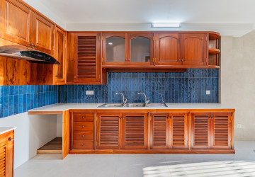 3 Bedroom Villa For Rent - Bassac Garden, Tonle Bassac, Phnom Penh thumbnail