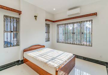 3 Bedroom Villa For Rent - Bassac Garden, Tonle Bassac, Phnom Penh thumbnail