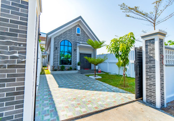 2 Bedroom House For Rent - Sala Kamreuk, Siem Reap thumbnail