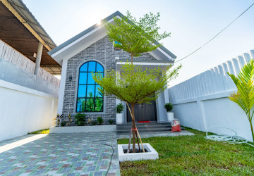 2 Bedroom House For Rent - Sala Kamreuk, Siem Reap thumbnail